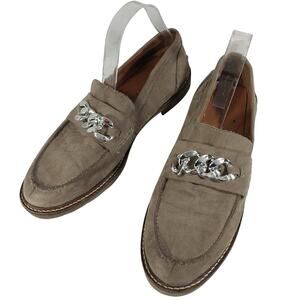ANNE KLEIN! FAWN BEIGE/TAN VEGAN SUEDE LEATHER, SILVER CHAIN LOAFERS! SZ 9.5M